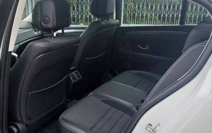 Renault Laguna cena 28900 przebieg: 139000, rok produkcji 2010 z Nowy Wiśnicz małe 704